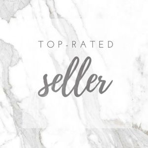 Top rated seller and Posh mentor! Happy Poshing!